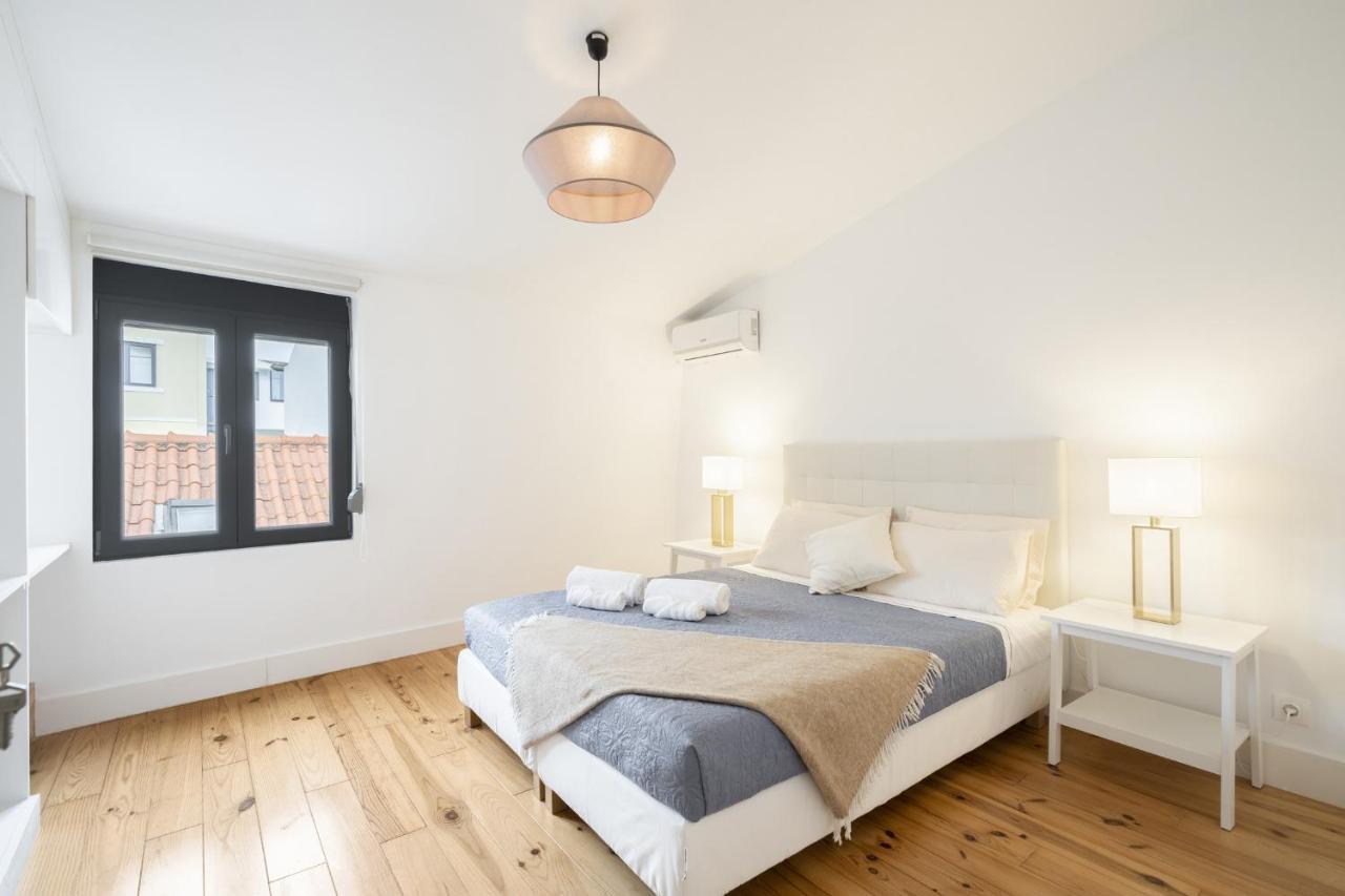 Warm And Cozy Parquet Flooring Apartment In Almada Dış mekan fotoğraf